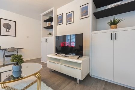 2 Bed Bungalow, London, SW6 - Photo 4