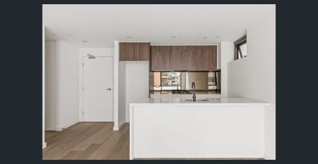 Spacious Two-Bedroom Apartment in the Heart of Mascot - Photo 3