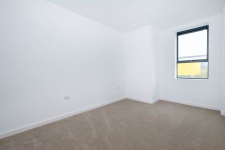 Lakeside Close - Photo 4