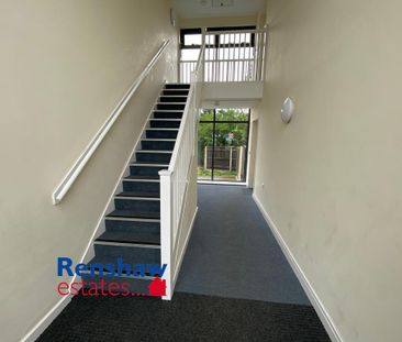2 bedroom ground floor flat to rent - Photo 2