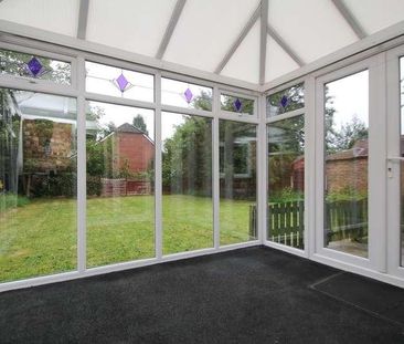 Georges Road, Sale, Cheshire, M33 - Photo 4