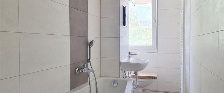 ** Erstbezug ** ruhiges Wohnen mit Weitblick - Foto 1