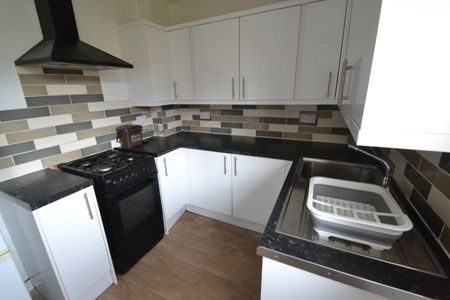 3 Bed Semi-Detached House, Charfield Road, BS10 - Photo 4