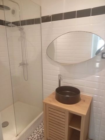 Location Appartement 4 pièces 76m² LES PENNES MIRABEAU 13170 - Photo 4