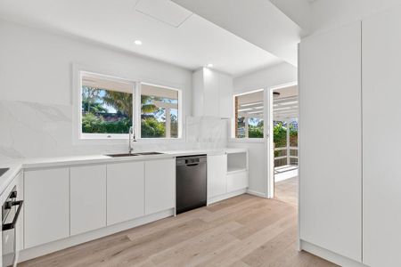 Stylishly Renovated Family Home with Pool & Premium Finishes - Photo 4