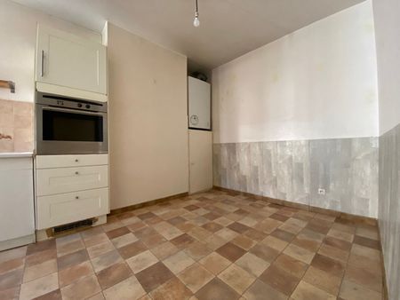 Location Appartement 5 pièces 115m² BESANCON 25000 - Photo 5
