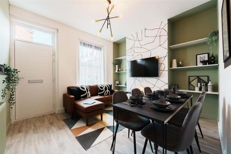 6 bedroom terraced house to rent - Photo 4