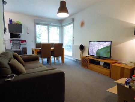 Location Appartement 3 pièces 60m² LOUVRES 95380 - Photo 2