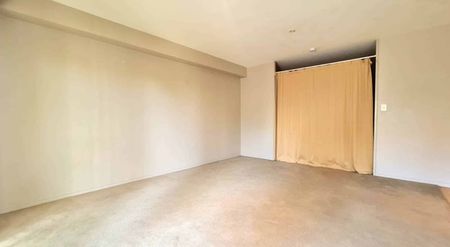 1-Bedroom Unit with 2 Parking Spaces - Photo 4