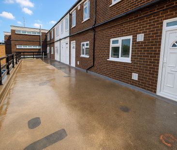 Frimley High Street, Frimley, Camberley, Surrey, GU16 - Photo 6
