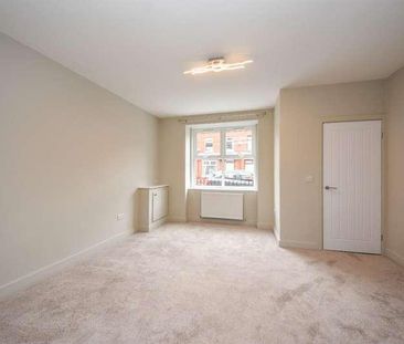 First Avenue, Springfield, Wigan, WN6 - Photo 5