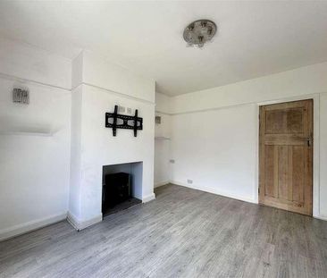 Long Grove Avenue, Huddersfield, HD5 - Photo 2