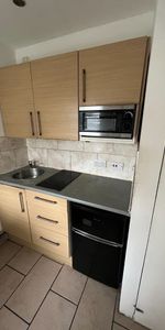 Studio Flat, Ethelbert Gardens, IG2 - Photo 3