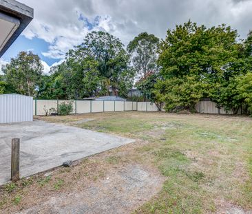 Family Home Located In The Heart Of Kingston - Photo 2