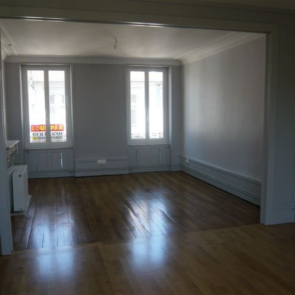 Location Appartement 3 pièces 69m² - Photo 1