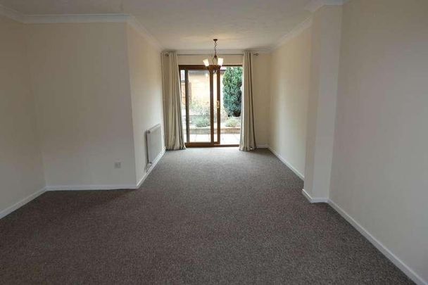 The Mallards, Lakenheath, IP27 - Photo 1