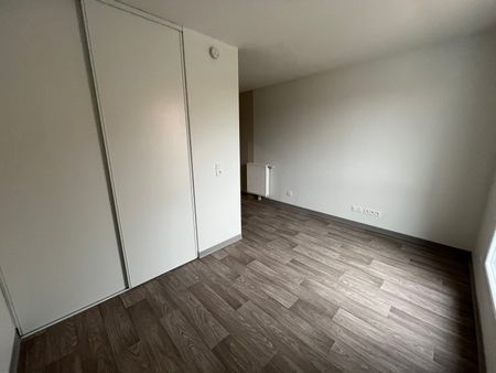 Location Appartement 1 pièce 18m² FRANQUEVILLE ST PIERRE 76520 - Photo 2