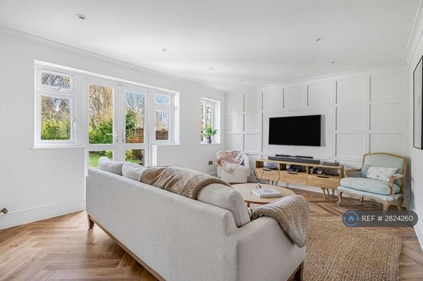 5 bedroom detached house to rent - Photo 1