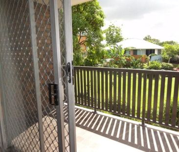 2 Bedroom Unit - Walk to Greenslopes Busway & Private Hospital - Photo 1