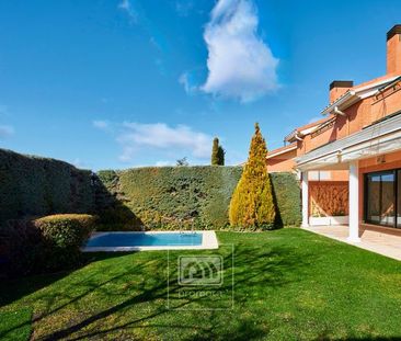 Alquiler de chalet pareado en Encinar de los Reyes - Photo 6