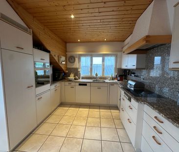 Charming 4-room penthouse apartment in Fahrwangen - Foto 5