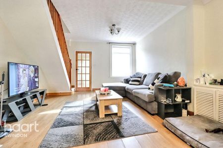 2 bedroom terraced house to rent - Photo 4