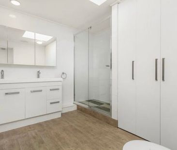 South Yarra - Photo 3