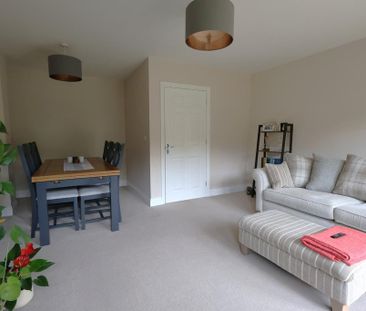 3 bedroom link detached house to rent - Photo 1