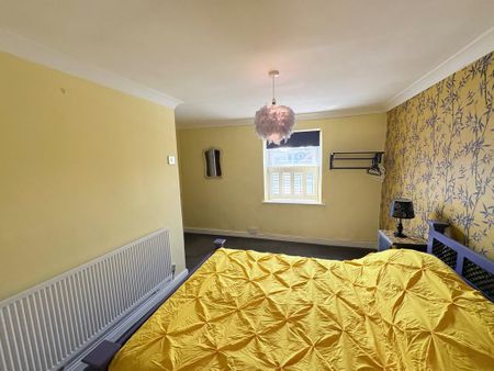 3 bedroom semi-detached house to rent - Photo 3