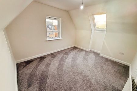 Lockwood Way, Hampton Water, PETERBOROUGH - Photo 3