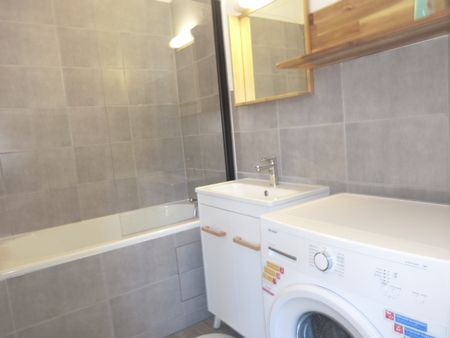 À LOUER – Appartement MEUBLÉ – Tours – Réf. GI-FG-G0404-03 - Photo 5