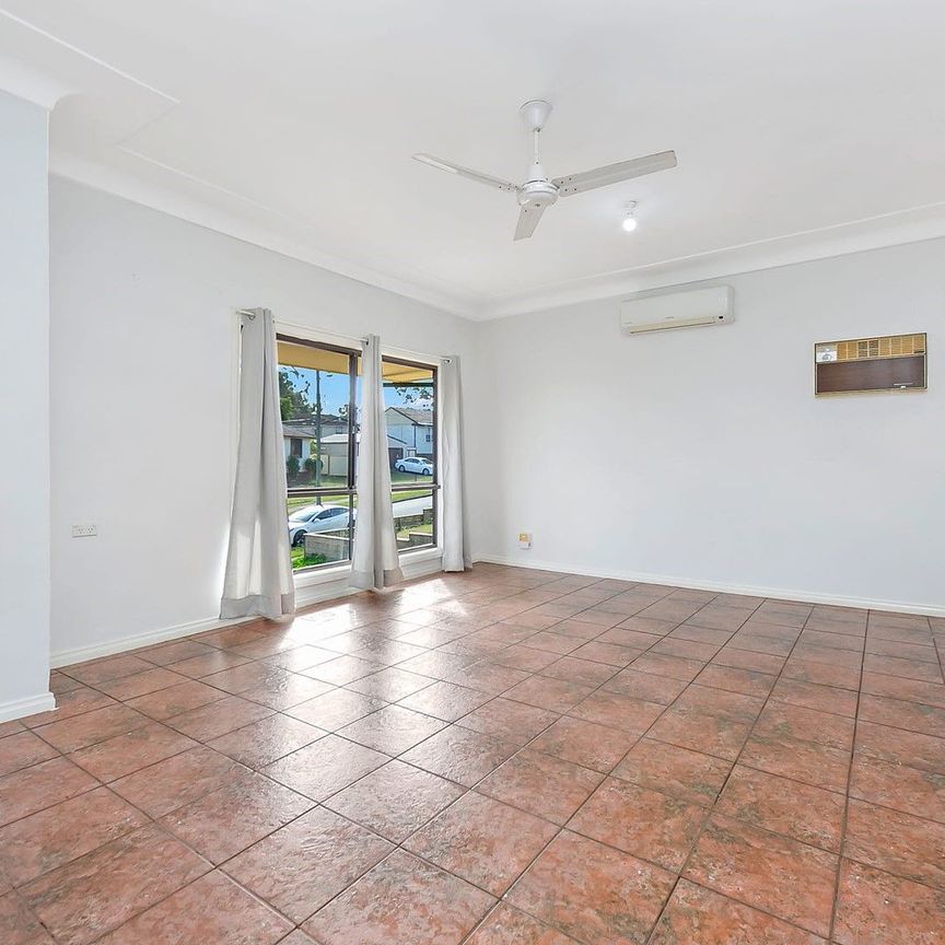 Charming 3-Bedroom Home in the Heart of Seven Hills - Photo 1