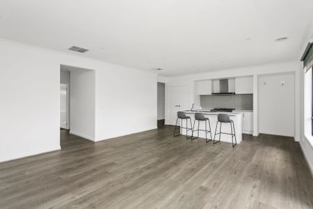 Contemporary, Comfort in a Convenience Location! - Photo 3