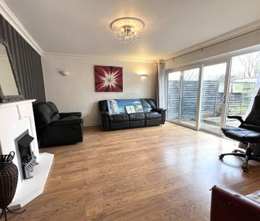 3 bedroom terraced house to rent - Photo 1