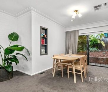 Convenient Living in the Heart of Heidelberg - Photo 2