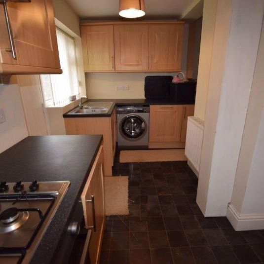 3 bedroom terraced house to rent - Photo 1