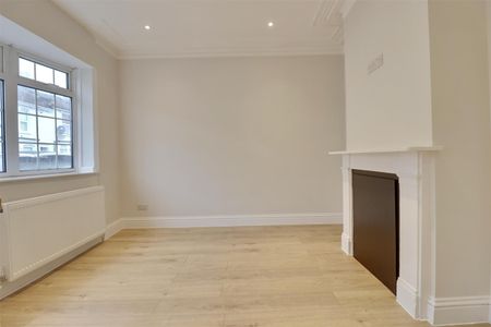 Shearer Road, Portsmouth - Photo 2