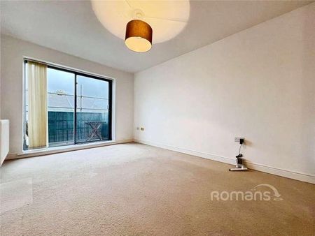 Brand House, Coombe Way, Farnborough, GU14 - Photo 3