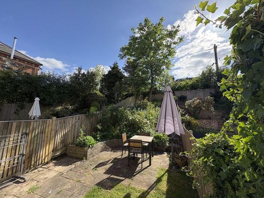 3 bedroom terraced house to rent - Photo 1