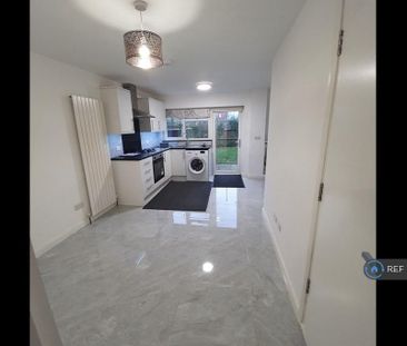 Studio to rent - Photo 6