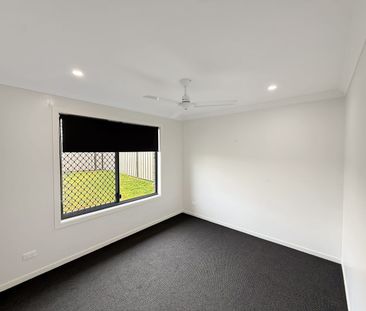 SPACIOUS MODERN LIVING - Photo 5