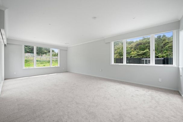 Freshly Renovated, Sun-Soaked & Move-In Ready! - Photo 1