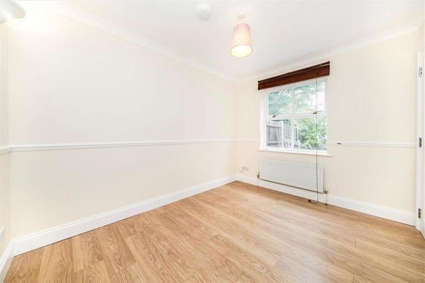 5 bedroom terraced house to rent - Photo 1
