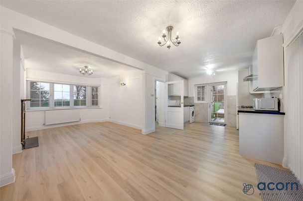 3 bedroom semi-detached house to rent - Photo 1