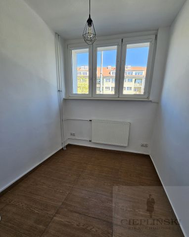 Trzy pokoje z balkonem widok na Katedrę ! - Photo 4