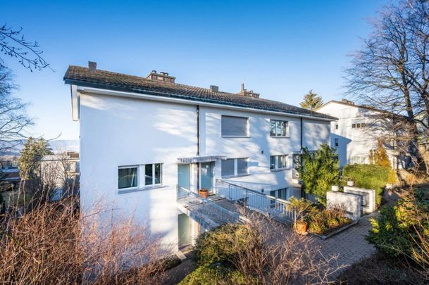 Rent a 4 ½ rooms apartment in Zumikon - Photo 1