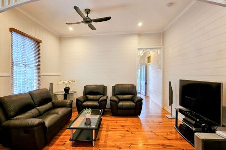 58 Brisbane Street, Annerley. - Photo 2