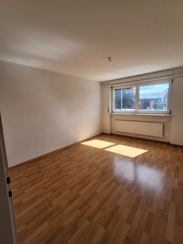 Appartement 3.5 pièces lumineux avec balcon à La Chaux-de-Fonds - Photo 5