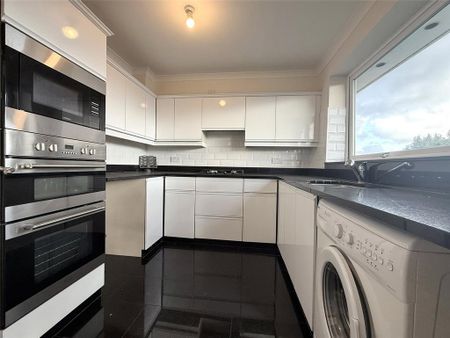 2 bedroom apartment to rent - Photo 2