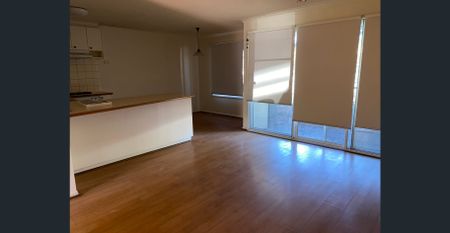 Superb Ground Floor Apartment in Prime Malvern Location - Photo 3